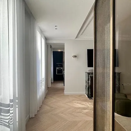 Luxury Family With Eiffel Tower View Apartment *