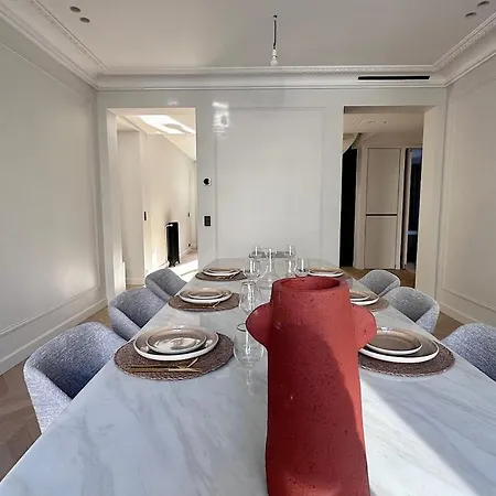 Luxury Family With Eiffel Tower View Parigi